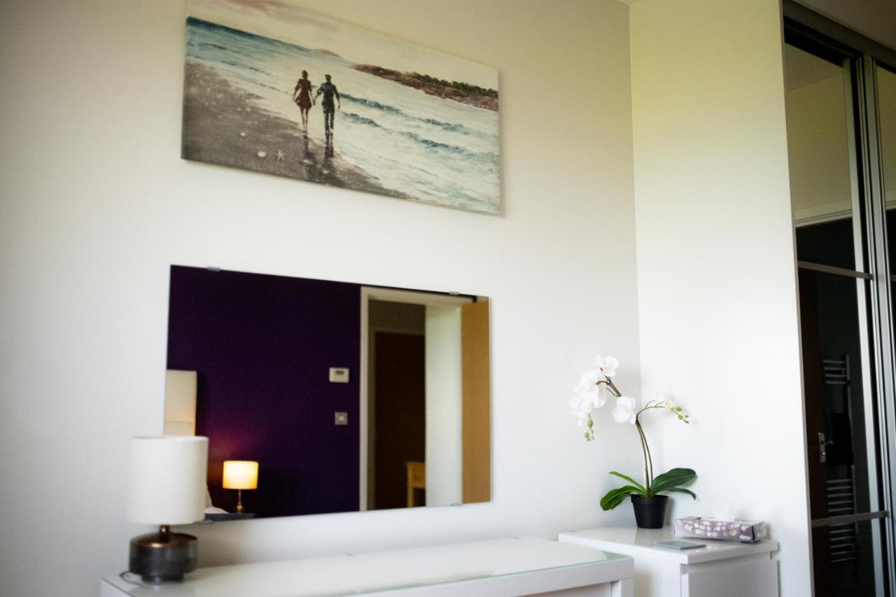 Stunning Sea Views, Luxury Apartment Beaches & Restaurants Are A Short Walk Away New Quay Exterior foto